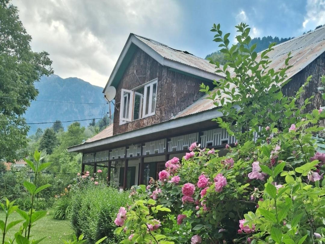 Pk Cottage Pahalgām エクステリア 写真